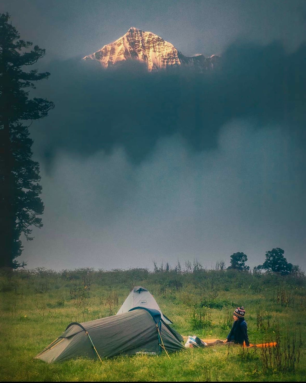 Trekkers enjoying 360-degree Himalayan views